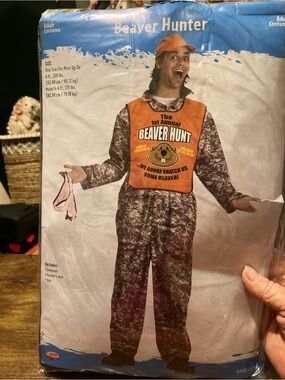Vintage Fun World beaver hunter for cosplay